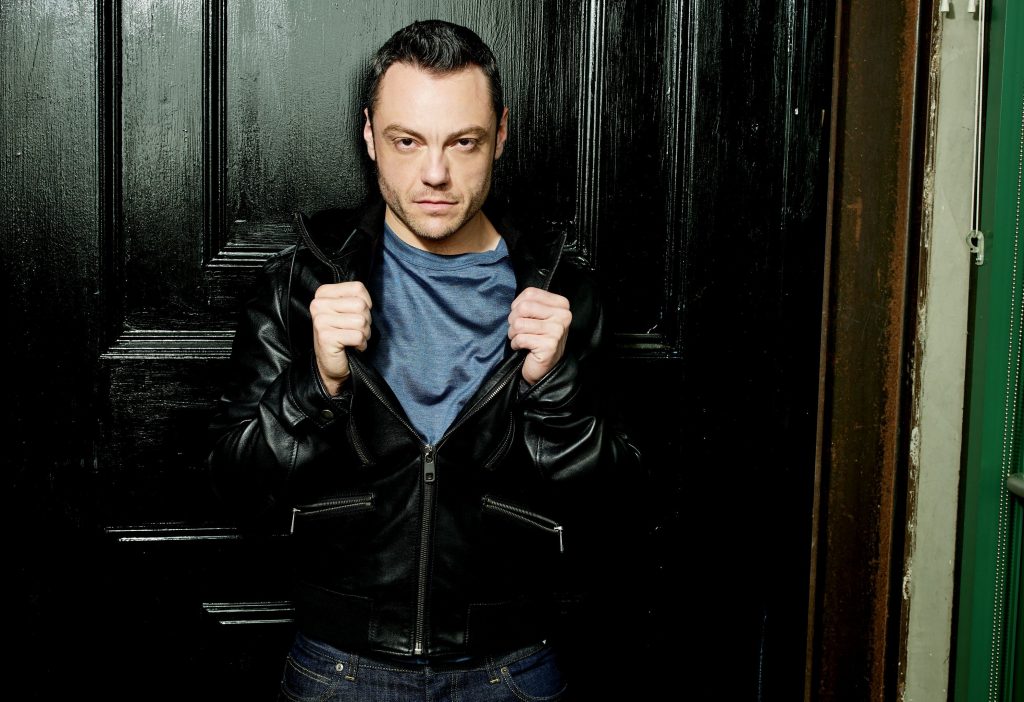 Tiziano Ferro svela il titolo del suo nuovo album nel giorno del suo compleanno - Video