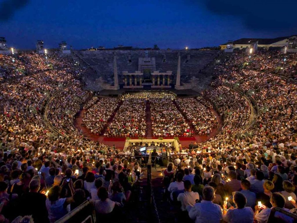 Music Awards 2019, 50 artisti sul palco da Ultimo a Laura Pausini fino a Baglioni