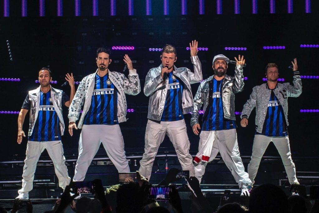 I Backstreet Boys infiammano Milano per il DNA World Tour