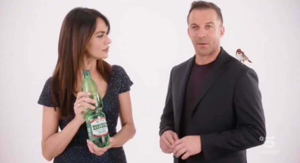 Pubblicità Uliveto con Maria Grazia Cucinotta e Alex Del Piero (Video)