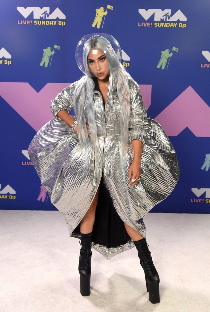 MTV VMA 2020: i look di Lady Gaga, Maluma e tanti altri (FOTO)