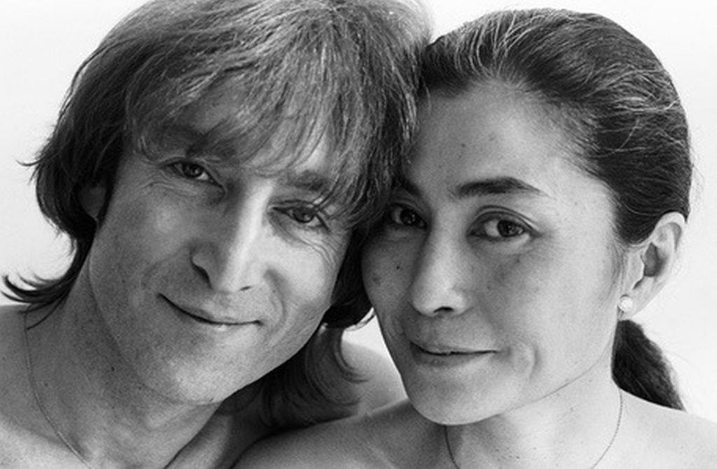 Dopo 40 anni dall’omicidio di John Lennon il killer si scusa