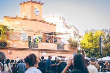 Flashmob a Ponte Milvio, della serie “Mi manda Manu Chao”… nasce l’etichetta ANIMALABEL e il nuovo disco di Bussoletti